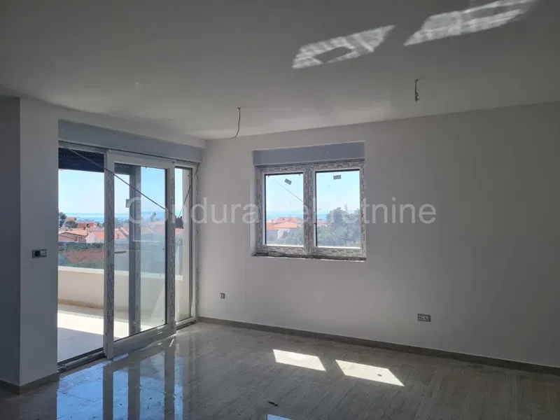 Penthouse in the center of Vir!! – 2