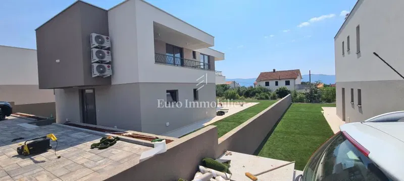 Villa con piscina e vista mare, città di Krk - dintorni – 3
