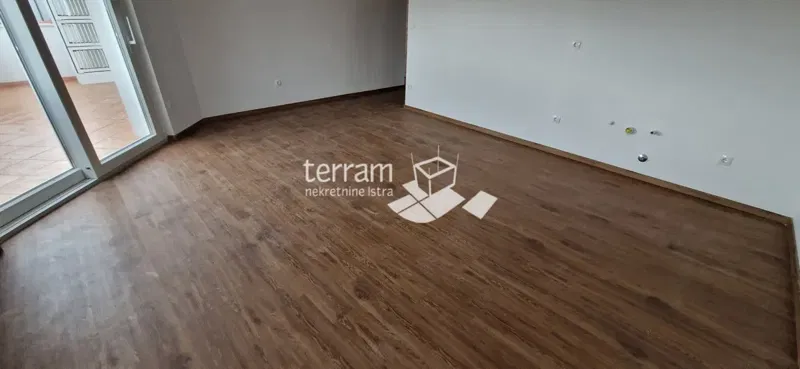 Istria, Medulin, Banjole, appartamento al secondo piano, 3 camere da letto, 100m2 con vista mare e piscina in vendita – 3