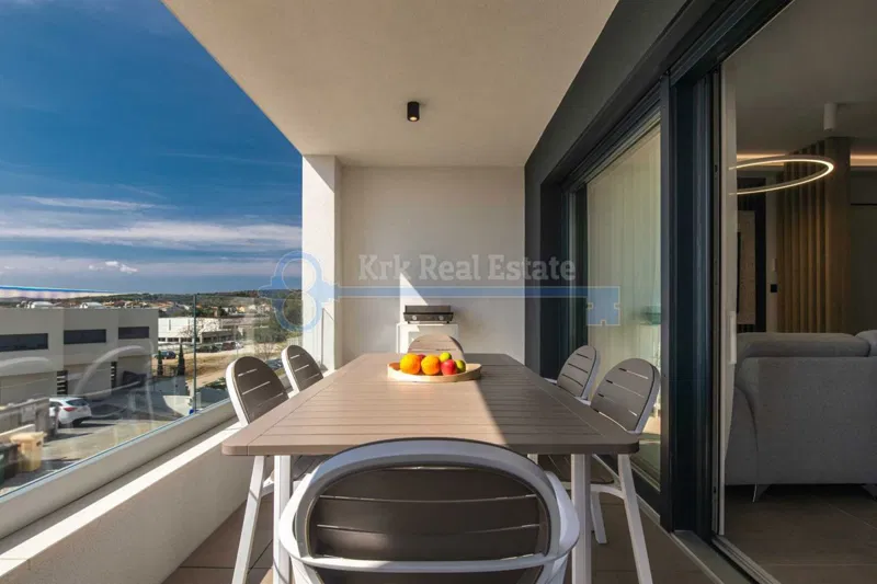 KRK - LUKSUZNI APARTMAN SA BAZENOM – 3