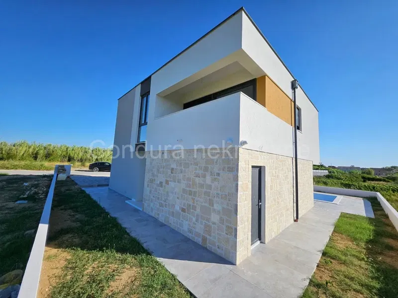 Casa Vrsi – 3