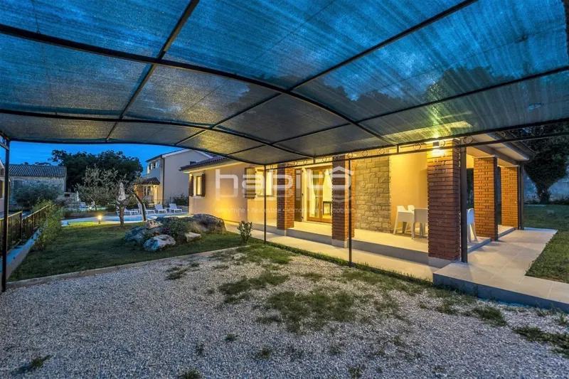 Parenzo 10 km - Bella casa con piscina, posizione tranquilla – 3