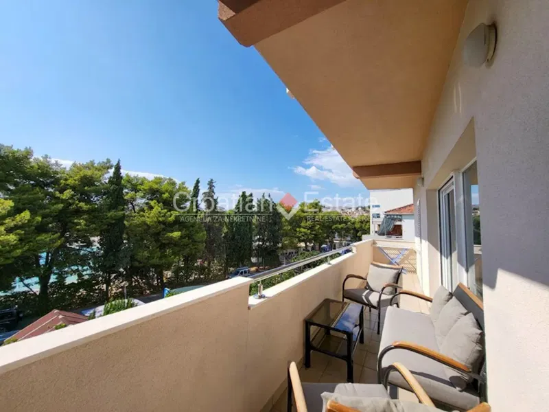Isola di Ciovo – Appartamento in villa con piscina riscaldata, Prima fila al mare – 2