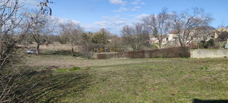 Zemljišče Hrboki, Barban, 1.374m2 – 2