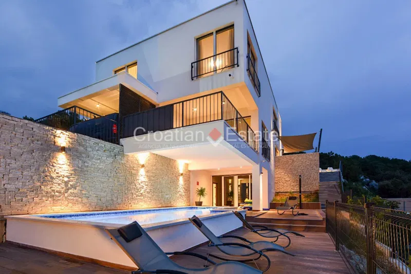 Čiovo-sziget - Luxus villa fűtött medencével, panorámás tengerre néző kilátással – 2