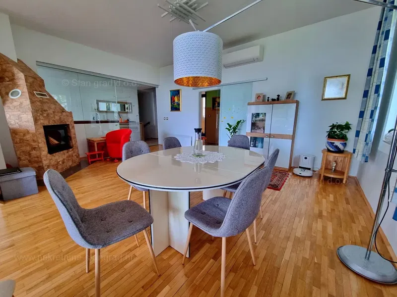 Njivice, una villa dal design accattivante in un'ottima posizione! – 3