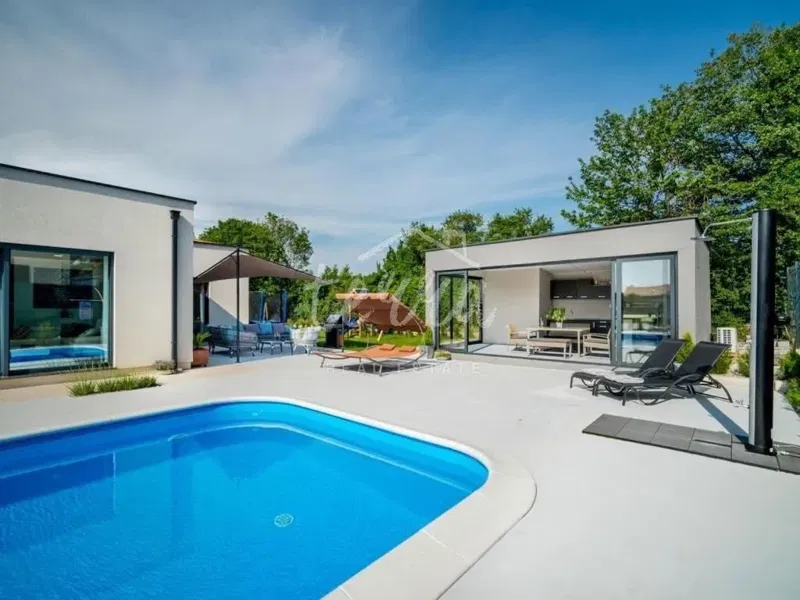 Dom Labin – 3