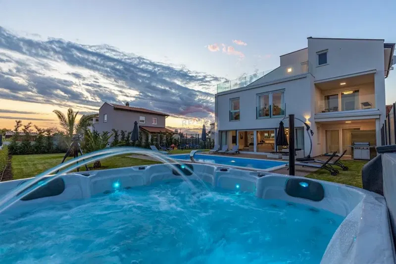Casa Mihatovići, Poreč, 293m2 – 3