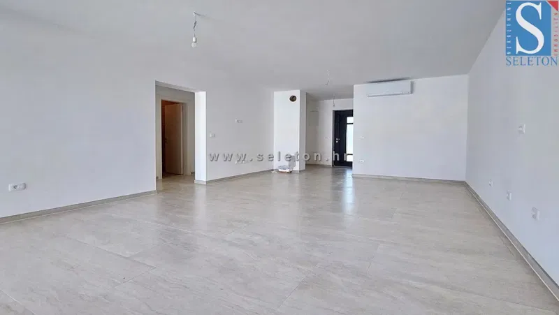 Poreč, nuovo appartamento di 84 m2 + terrazza sul tetto di 56 m2 con vista mare – 3