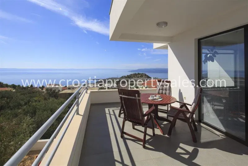 Makarska, villa for sale, 1.200.000 € – 3