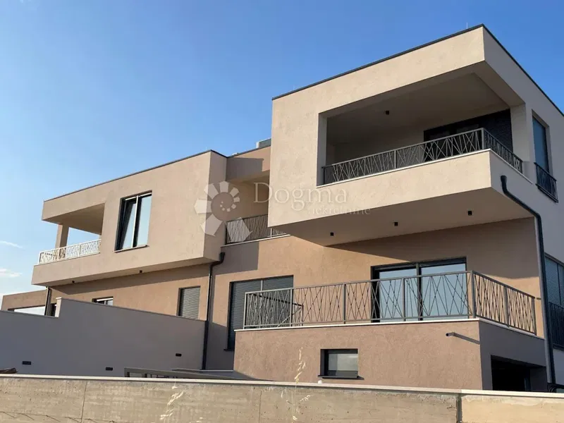 Casa Vodice, 482m2 – 2