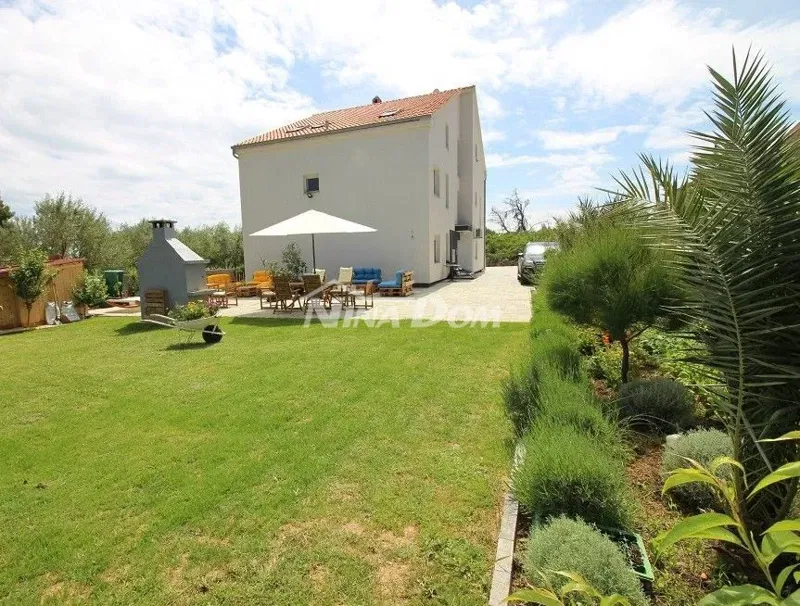 House Vir – 2