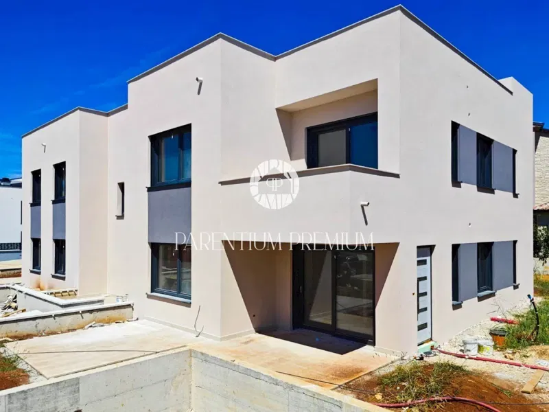 Vrhunski penthouse sa pogledom na more na odličnoj lokaciji – 3