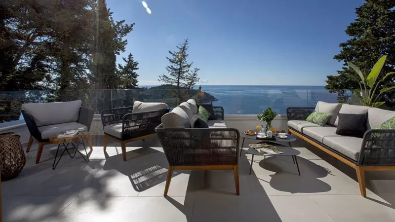 Villa with open sea view – 3