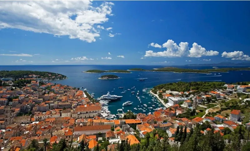 Building land on Hvar - TOP offer! – 2