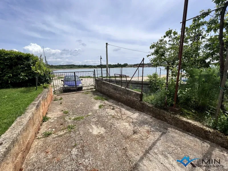 House 1st row to the sea in the vicinity of Novigrad – 3