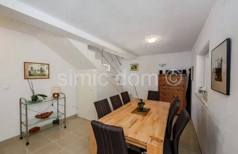 Villa in the first row to the sea, on the island of Brac – 3