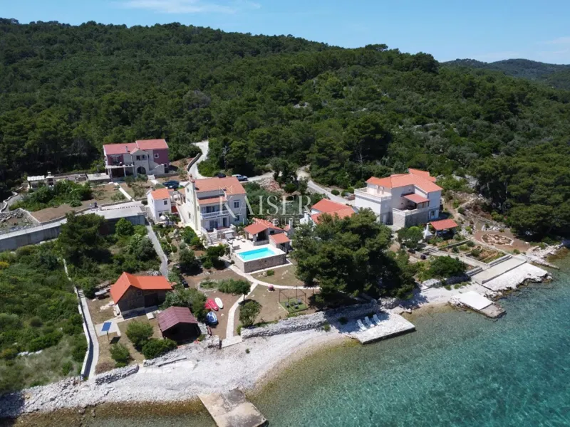 Építési telek Mali Iž, Zadar - Okolica, 800m2 – 2