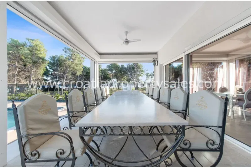 Sibenik, villa for sale, 4.085.000 € – 2