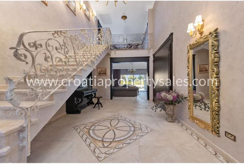 Sibenik, villa for sale, 4.085.000 € – 3