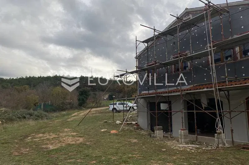 Rovinjsko Selo, a residential/business building 600m2 under construction – 3