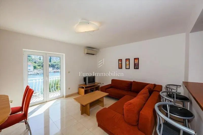 Isola di Brač - casa a schiera direttamente sul mare – 2