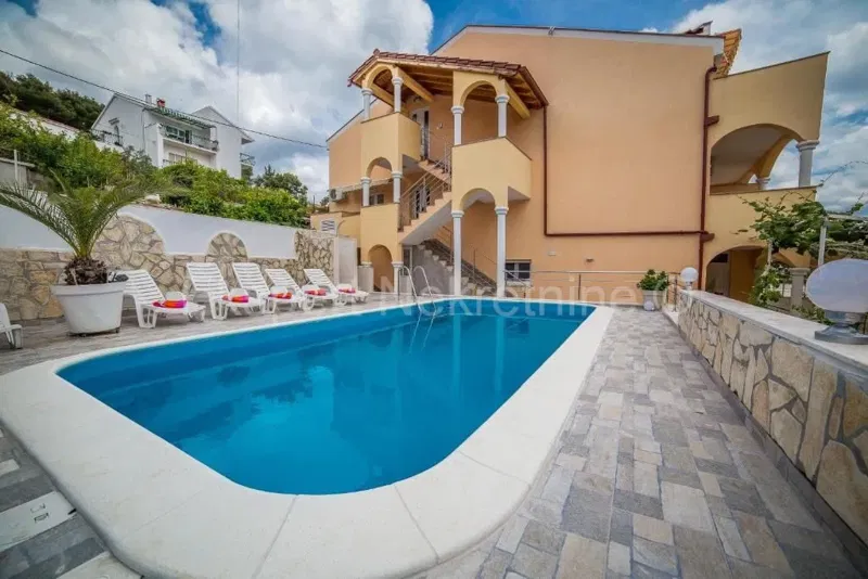 Trogir, semi-detached house 471 m2 with swimming pool, 25 from the sea, open sea view – 3