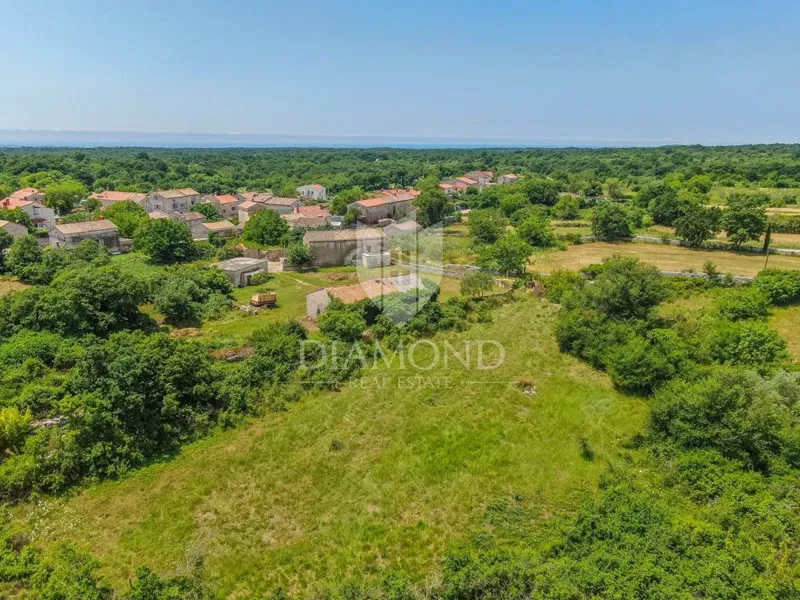 Svetvinčenat, dintorni, terreno in un posto tranquillo – 2