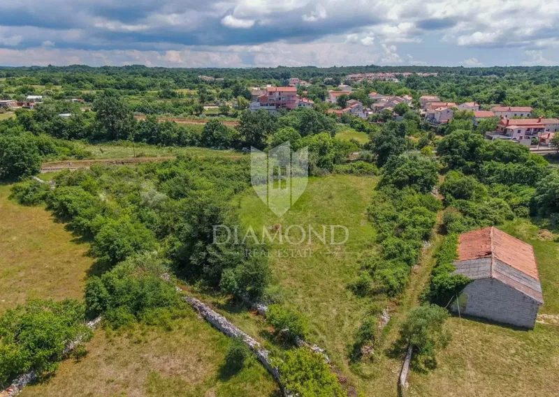Svetvinčenat, surroundings, land in a quiet place – 3