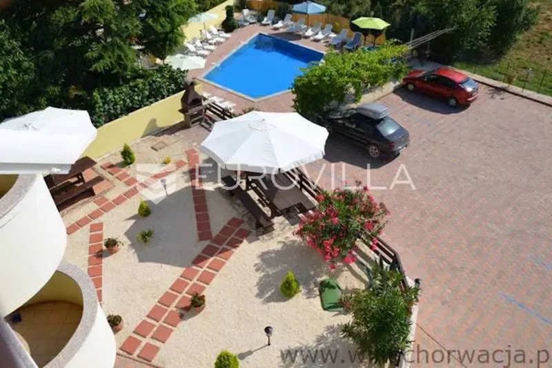 Medulin, large residential building 300 m from the seaStudio apartment – 3