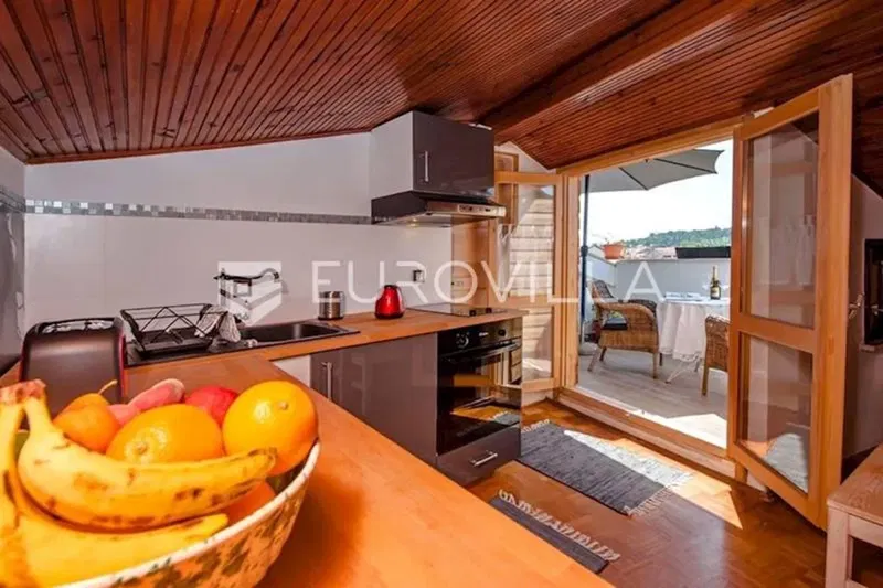 Dom Rovinj – 3