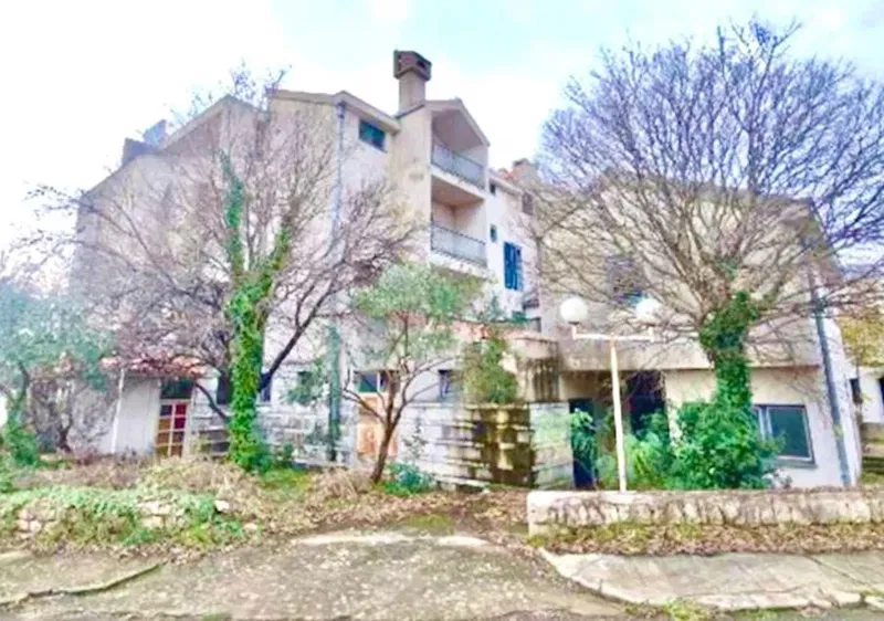 Vodice, Hotel per demolizione e costruzione, 1864 m2, vicino al porto turistico, opportunità unica!! – 3