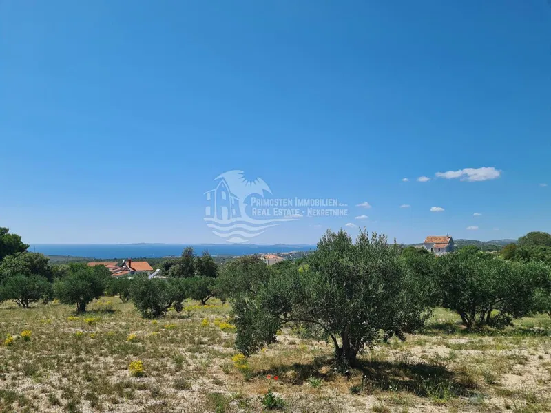 Građevinsko zemljište 3208 m² s prekrasnim pogledom na more u Primoštenu – 2