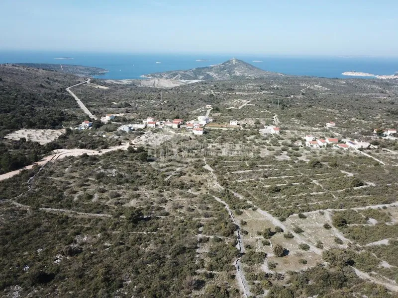 Građevinsko zemljište 3208 m² s prekrasnim pogledom na more u Primoštenu – 3