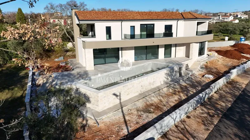 A beautiful modern villa in a quiet location with a sea view – 3