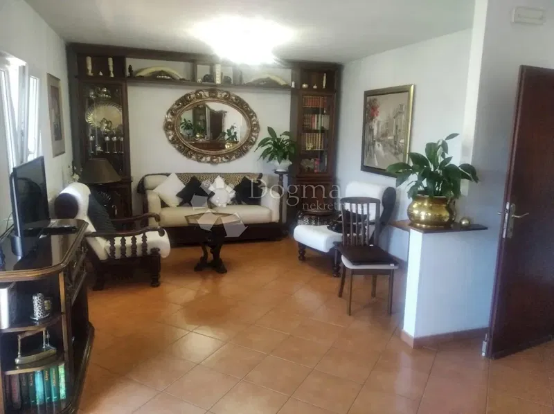 Casa Donje Polje, Šibenik - Okolica, 200m2 – 2