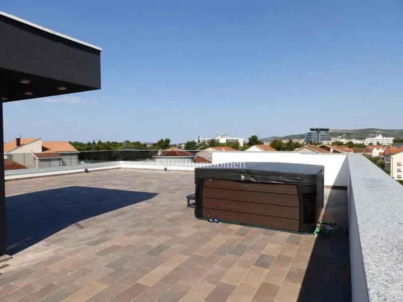 Vodice - lussuoso penthouse con terrazza sul tetto – 2