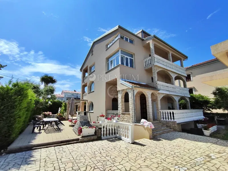 Malinska, condominio con 6 unità abitative in vendita! – 2