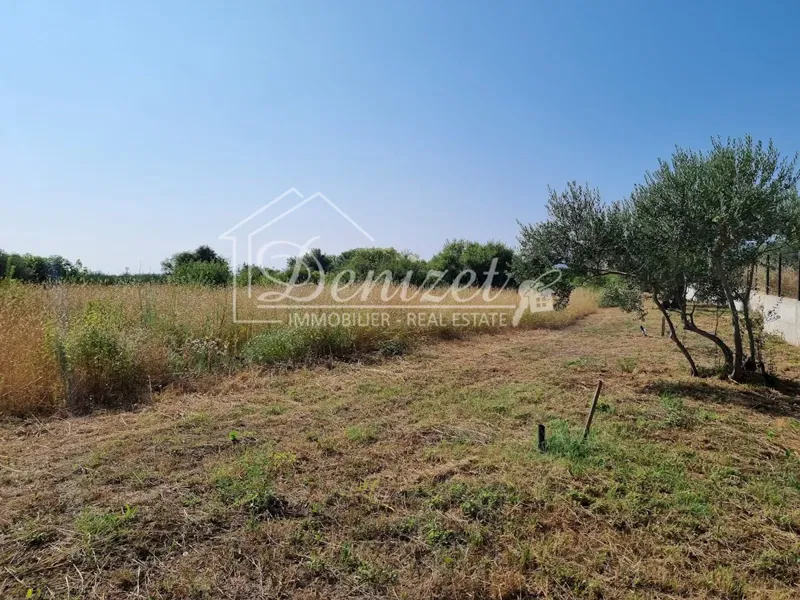 Trogir, building plot of 3883 m2 in the business zone – 2