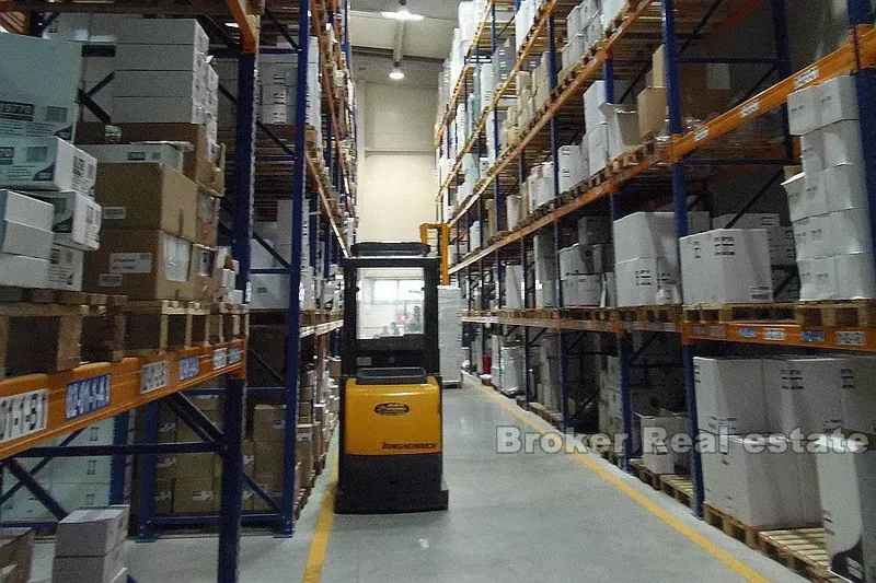 Centro di distribuzione logistica – 3