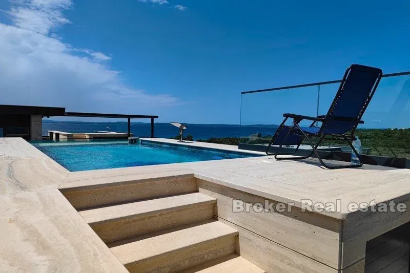Penthouse with sea view – 2