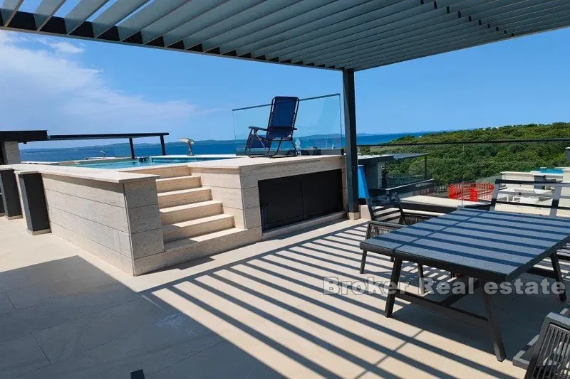 Penthouse with sea view – 3