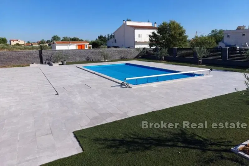 Villa di nuova costruzione con piscina – 2