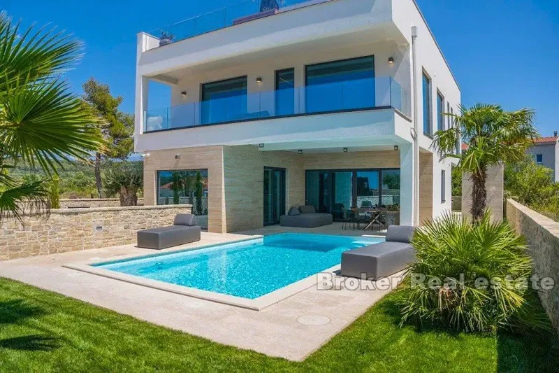 Luxury villa with sea view – 2