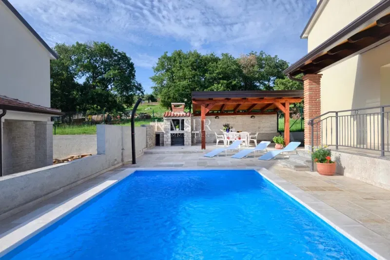 Istria - Kaštelir, villa con piscina, vista mare 1 – 3