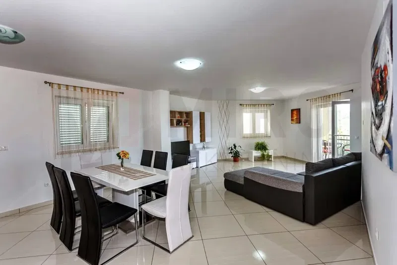 Vrbnik, newly renovated apartment with open sea view! – 2