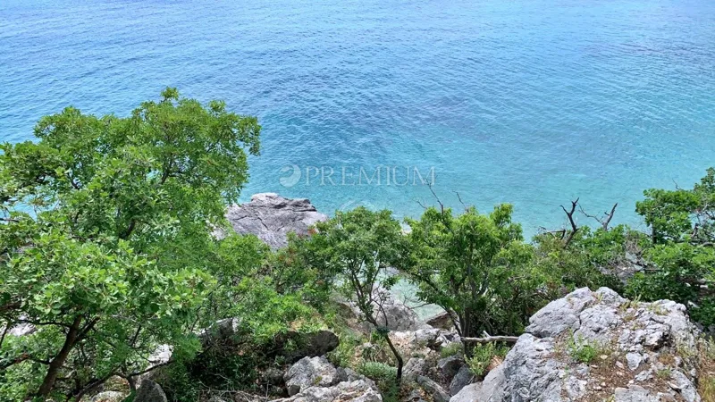 Stara Baška, građevinsko zemljište uz more! – 3