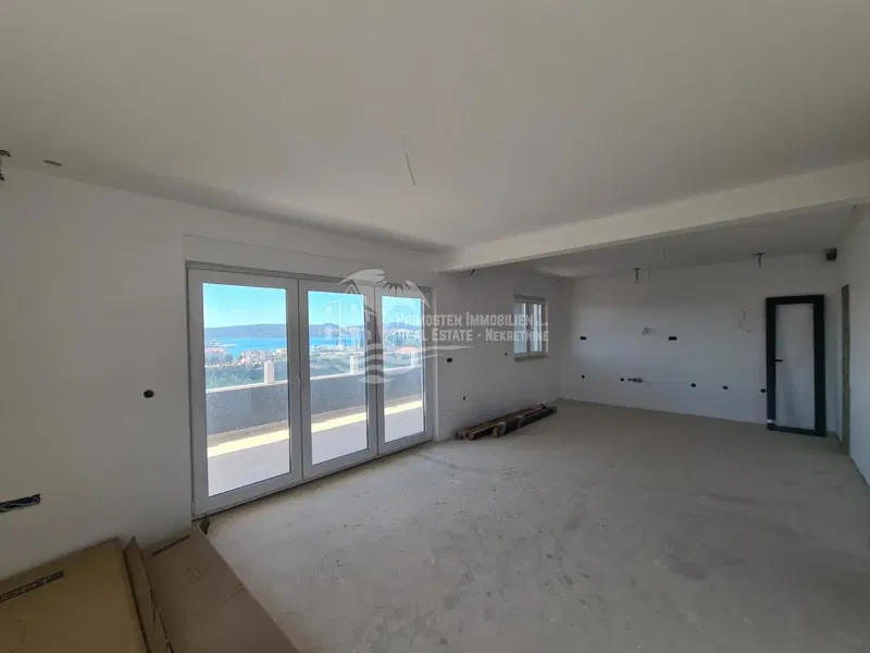 Three-room apartment near Trogir with a view – 2