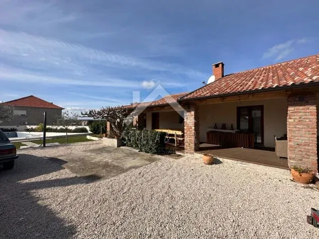 Casa Debeljak – 3