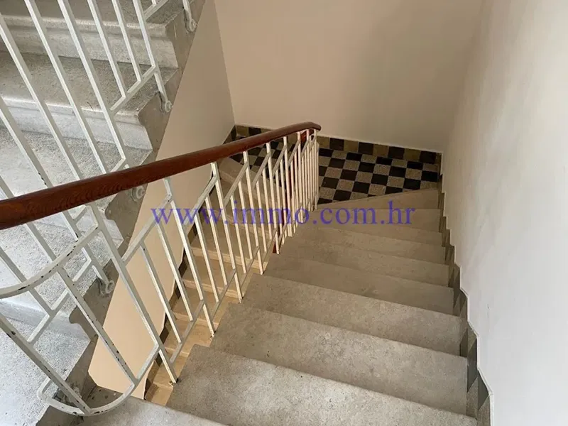 LUXURIOUS APARTMENT IN THE CENTER OF SPLIT – 2
